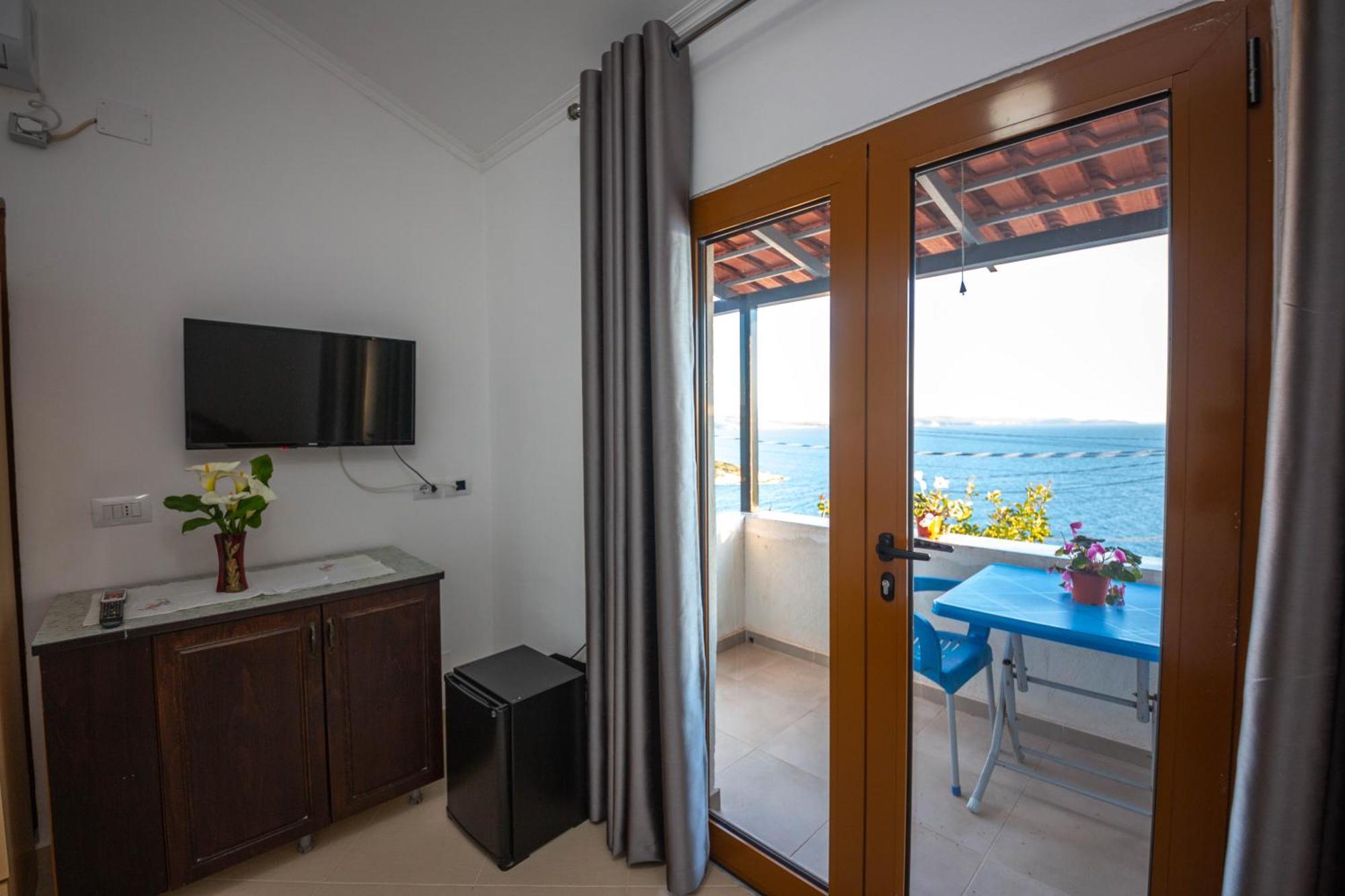 Enel Villa Sarande Exterior photo