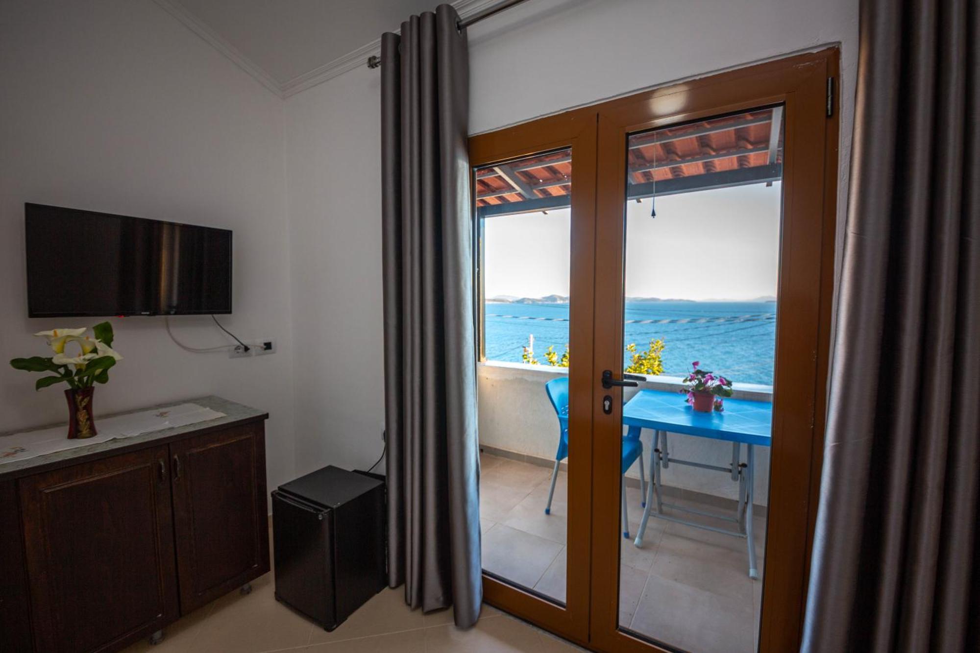 Enel Villa Sarande Exterior photo