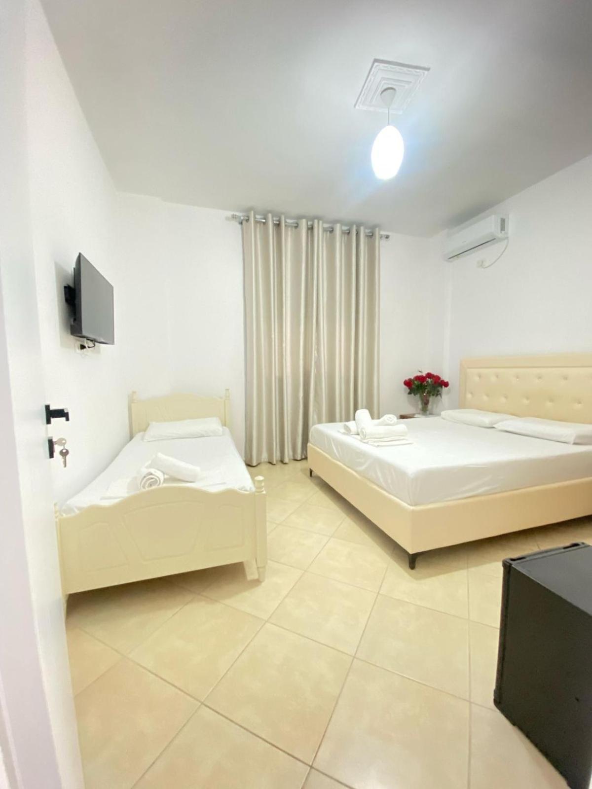 Enel Villa Sarande Exterior photo